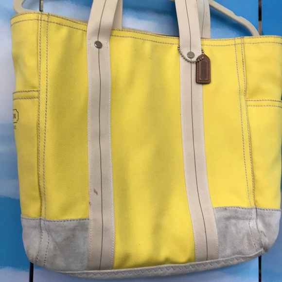 Coach Handbags - Coach tote